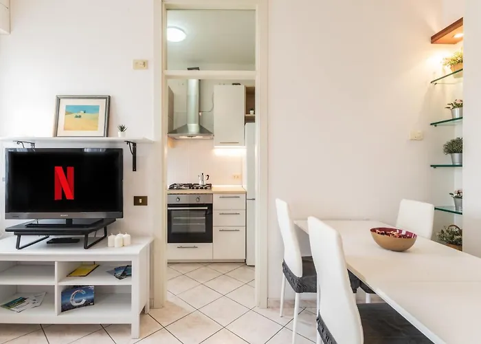 Patty Sweet Home, Centro *