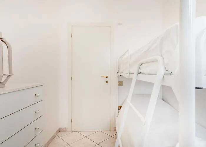 Patty Sweet Home, Centro Cattolica